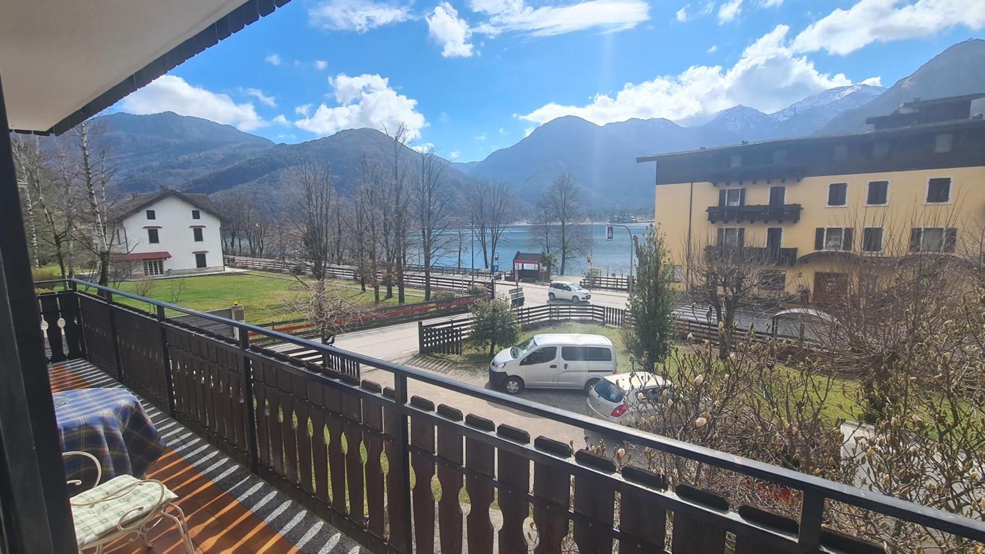 Appartement Bioledro Casa Lena à Mezzolago Extérieur photo
