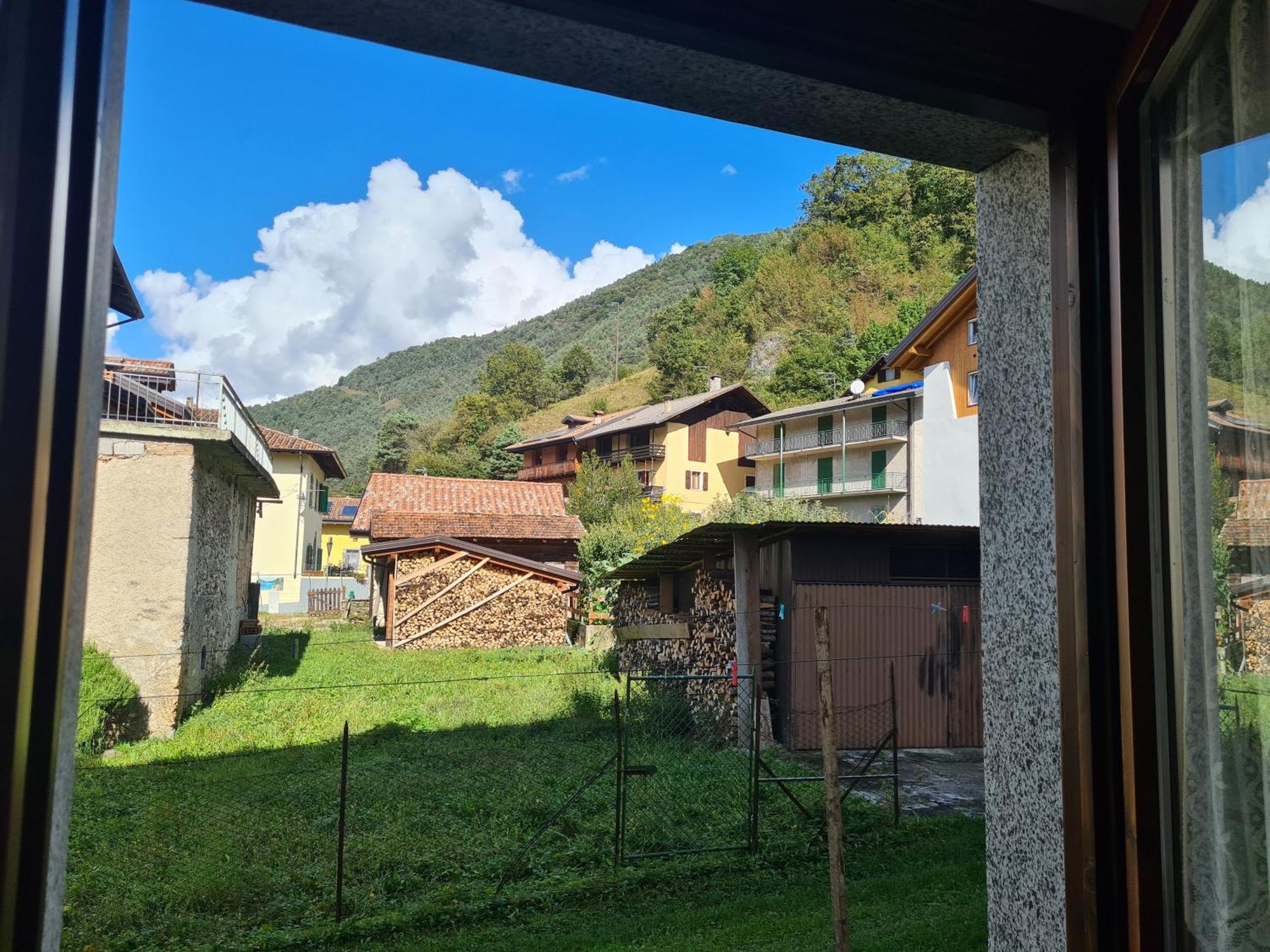 Appartement Bioledro Casa Lena à Mezzolago Extérieur photo